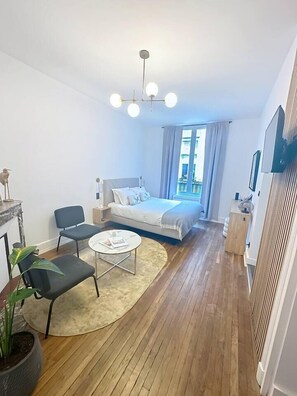 1 bedroom, WiFi, bed sheets - So Guest - Nail in the Iron, modern suite near the cathedral (Reims)