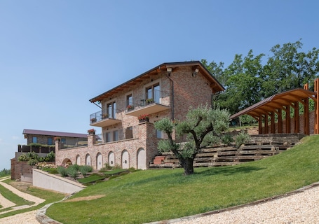 Exterior. I QUATTRO POZZI