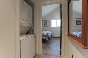 3 bedrooms, iron/ironing board, travel crib, WiFi