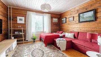 Superior Apartment, 1 Bedroom, Courtyard View, Ground Floor | Living area