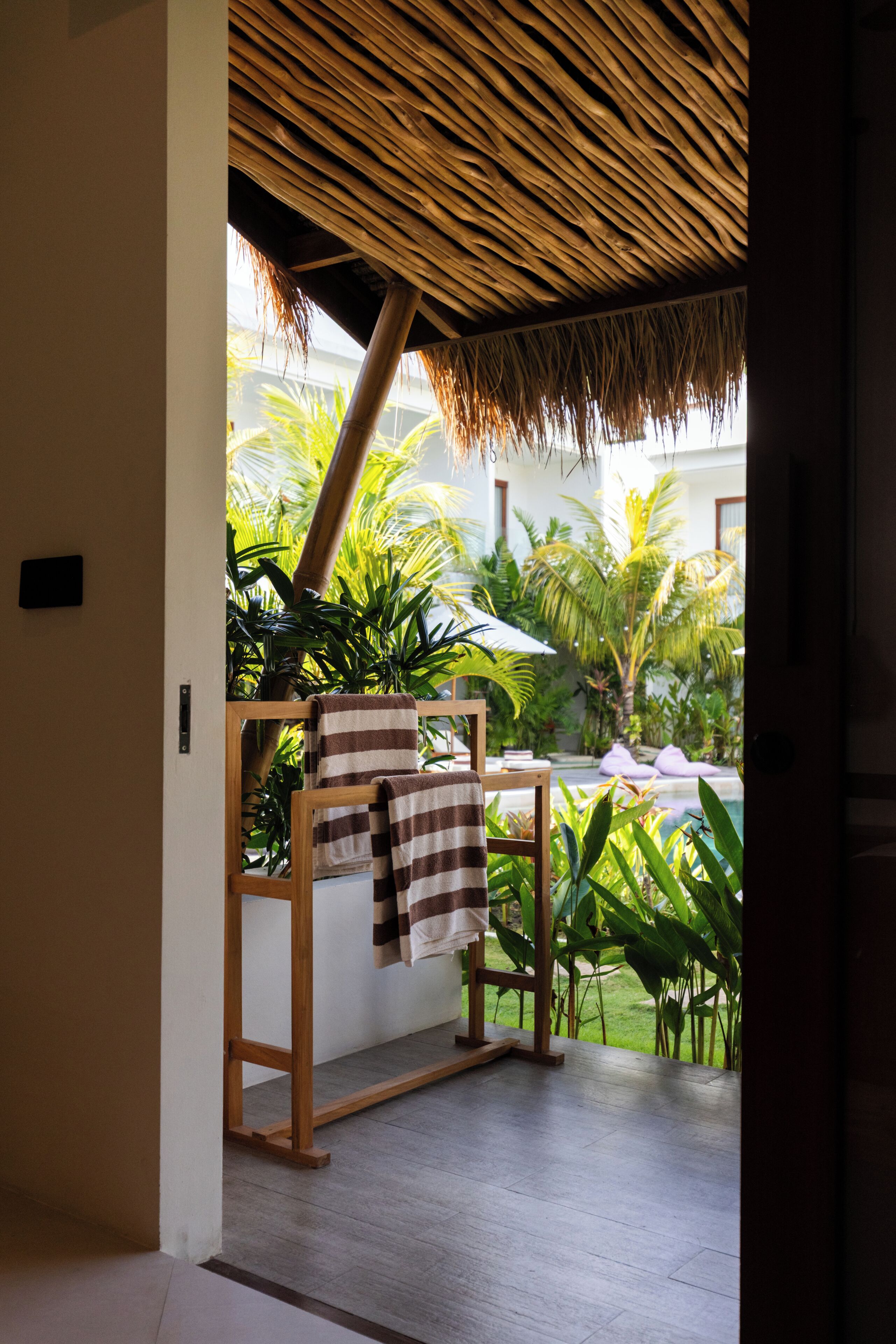 Exclusive-Bungalow, Poolblick | Terrasse/Patio
