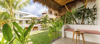 隆博烏里亞酒店