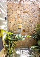 Exclusive Bungalow, Pool View | Bathroom