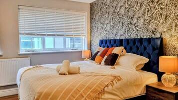 4 soverom, strykejern/-brett, wi-fi (inkludert) og sengetøy