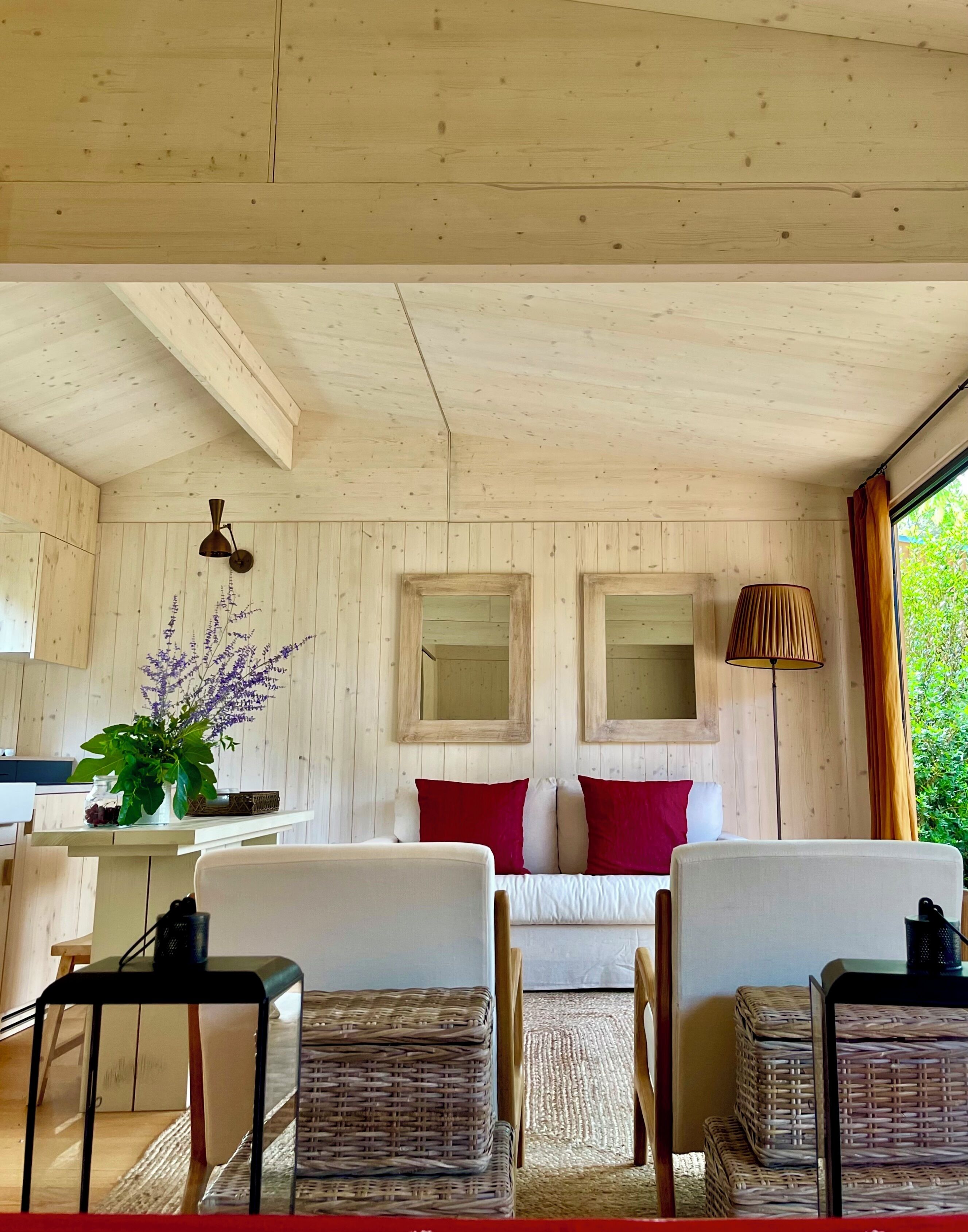 Zimmersafe, Bügeleisen/Bügelbrett, kostenloses WLAN