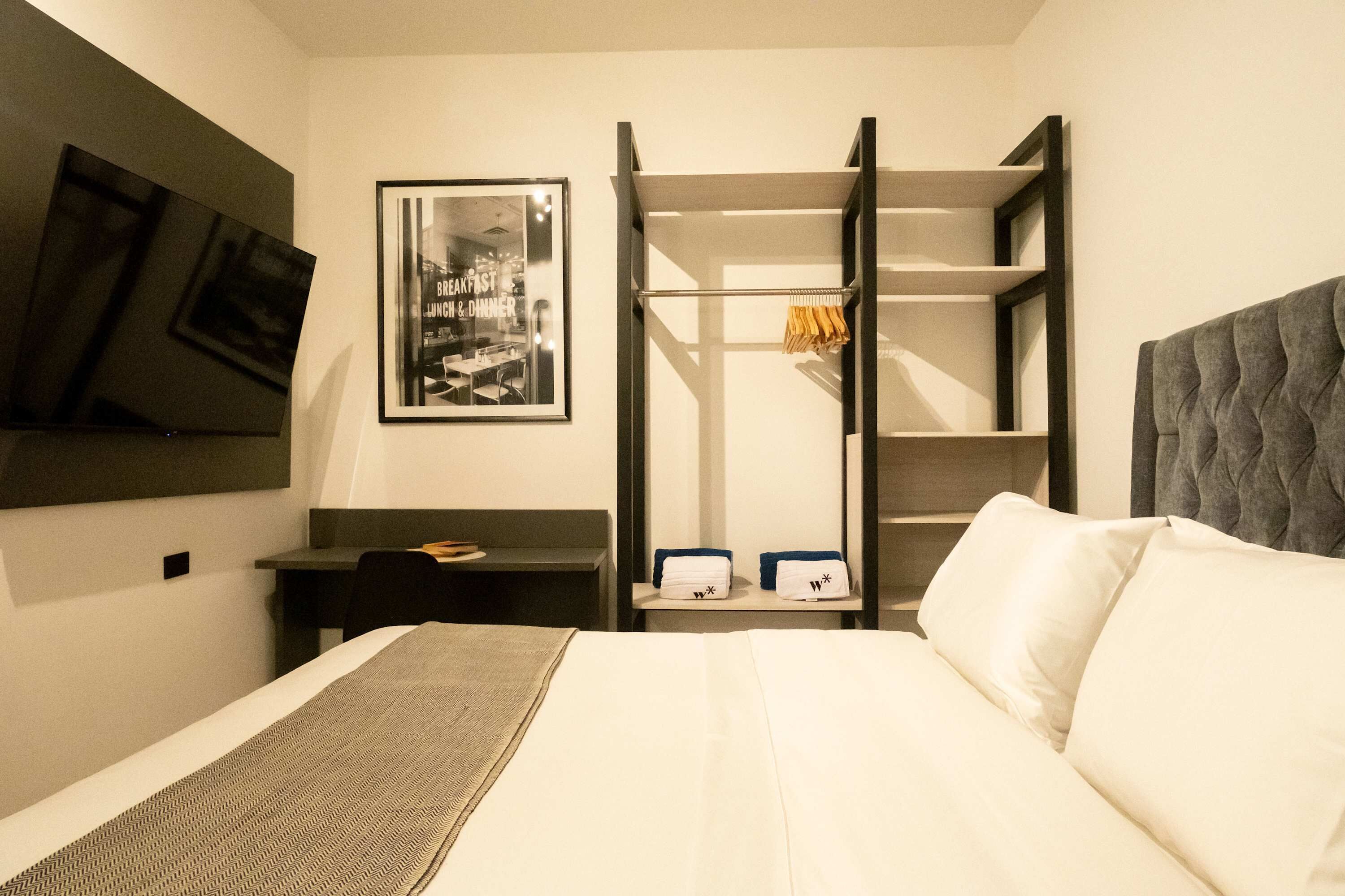 1 chambre, fer et planche à repasser, Wi-Fi, draps fournis