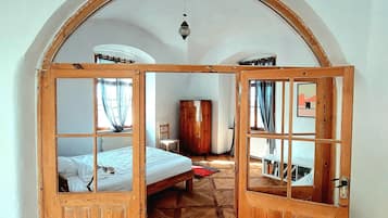 1 quarto, escrivaninha, berço de viagem, Wi-Fi