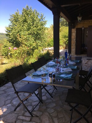 Outdoor dining