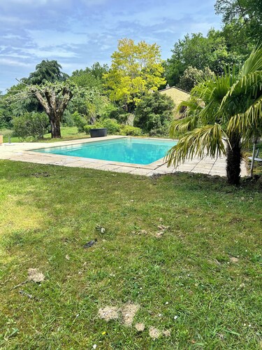 Stone house Les Chardonnerets with swimming pool