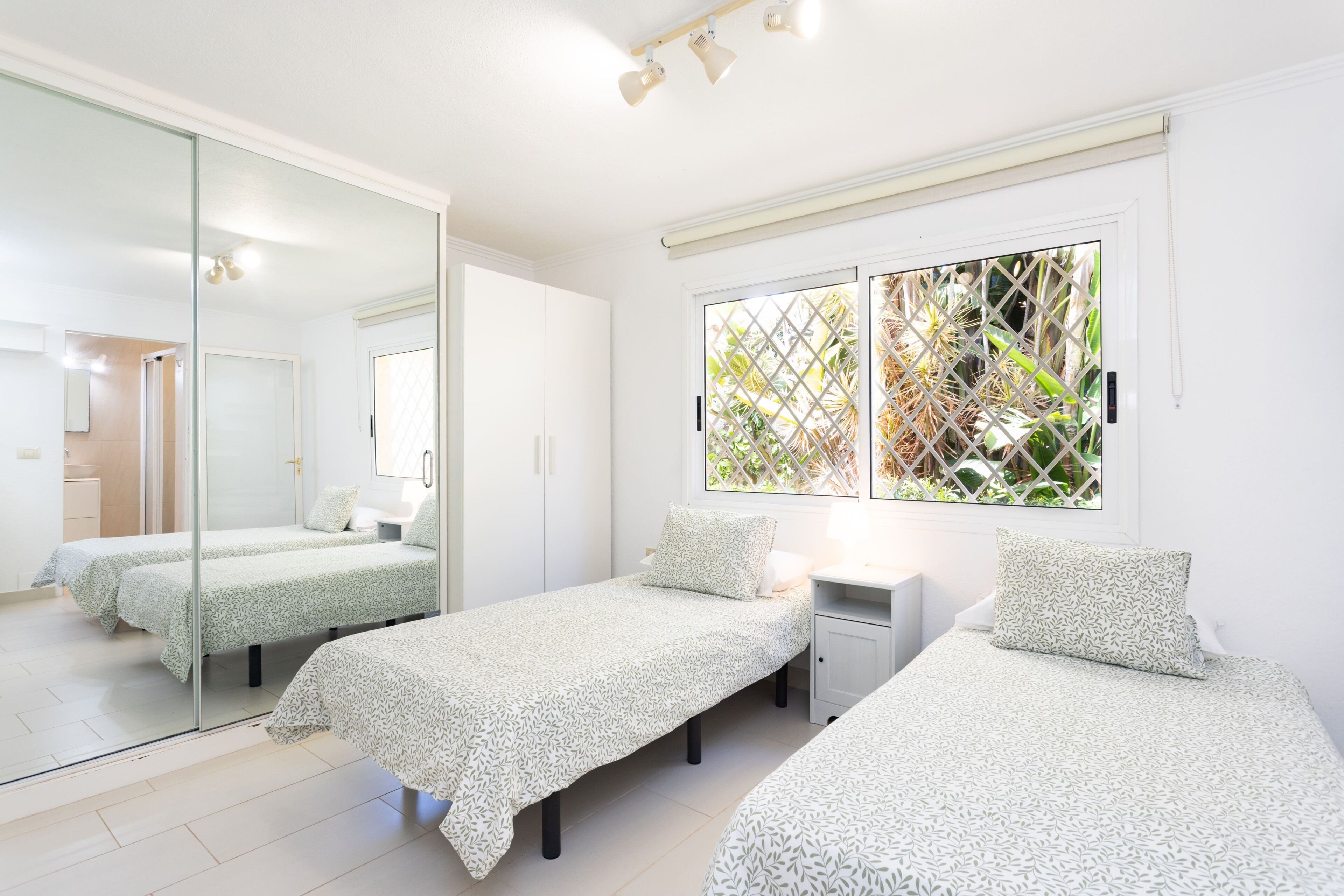 4 bedrooms