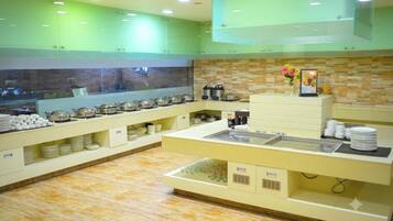 Desayuno buffet incluido todos los días