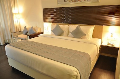 Superior Double Room | Desk, laptop workspace, free WiFi