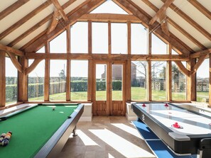 Game room - The Barn (York)