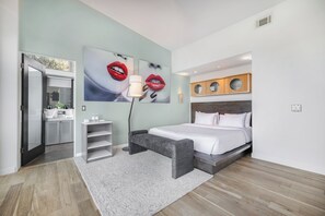 Luxe huis, Meerdere bedden, toegang tot zwembad, uitzicht op bergen (Mulholland View) | 2 slaapkamers, individueel gedecoreerd, individueel gemeubileerd