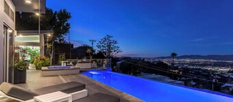 Mulholland View - Mid-century Modern Escape w/ Infinity Pool