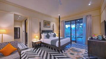 Luxury Suite Cottage with Private Garden and Pool | 1 bedroom, desk, laptop workspace, blackout curtains