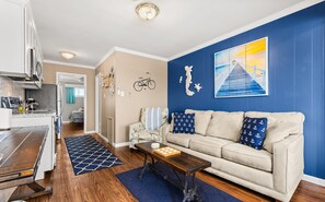 Smart TV, DVD player, offices