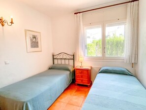 4 quartos