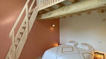 2 室のベッドルーム、WiFi (無料)