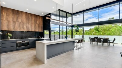 Belle Escapes Bluewater Breeze