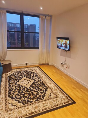 Apartamento, 2 quartos, acessível, vista para a cidade | Comodidades do quarto