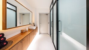 Basic Room, 1 Bedroom (The Back House) | 1 bedroom, free WiFi - Laetari Pension, Gyeongju (Gyeongju)