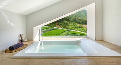 Laetari Pension, Gyeongju