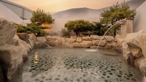 Exterior - Laetari Pension, Gyeongju (Gyeongju)