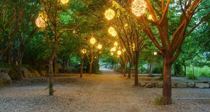 Gapyeong High Mong Glamping & Camping
