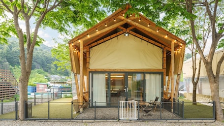 Basic Room, 2 Bedrooms (Glamping C-12) | Free WiFi. Gapyeong High Mong Glamping & Camping