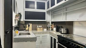 House, 2 Bedrooms, Accessible | Interior