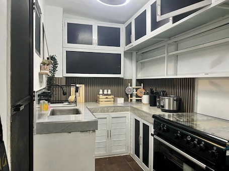 House, 2 Bedrooms, Accessible | Interior