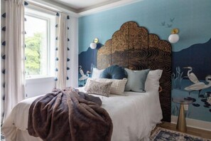 3 habitaciones, escritorio, tabla de planchar con plancha y wifi gratis 