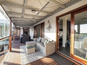 Terrace/patio - Halls Head Hideaway with Pool – Near Beach & Town (Halls Head)