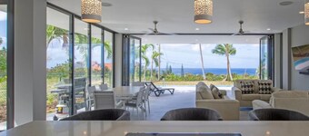 Luxury Beachfront Villa with Pool & Stunning Ocean Views for Families or Groups