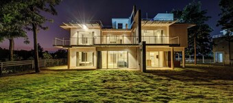 Royal County Villa by Stayjade