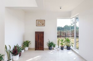 Villa (1 Bedroom) | Interior - Royal County Villa by Stayjade (Hosur)