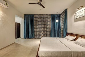 Villa (4 Bedrooms) | Interior