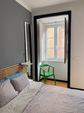 1 chambre, fer et planche à repasser, Wi-Fi, draps fournis