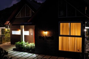 تفاصيل الفندق من الخارج