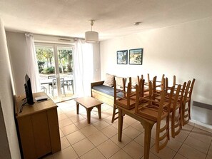 Interior - 900m from the beach, 2-bedroom apartment with terrace, swimming pool and tennis court (Ondres)