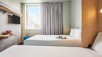 Classic Triple Room, Multiple Beds | Iron/ironing board, free cots/infant beds, free WiFi, bed sheets