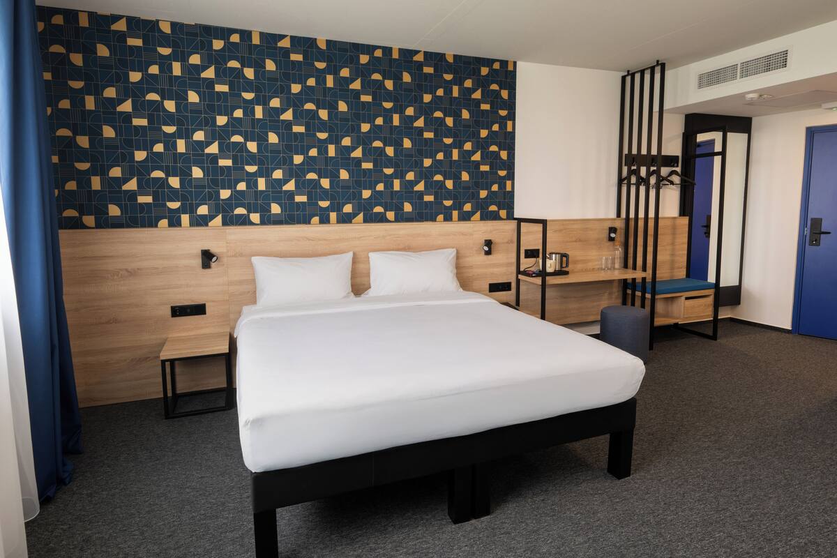 Stüdyo, 1 Çift Kişilik Yatak, Mutfak (Extended Stay) | Anti alerjik yatak takımı, minibar, güneşlik/perde, ses yalıtımı