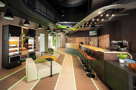 Bar (on property). Ibis Styles Debrecen Airport