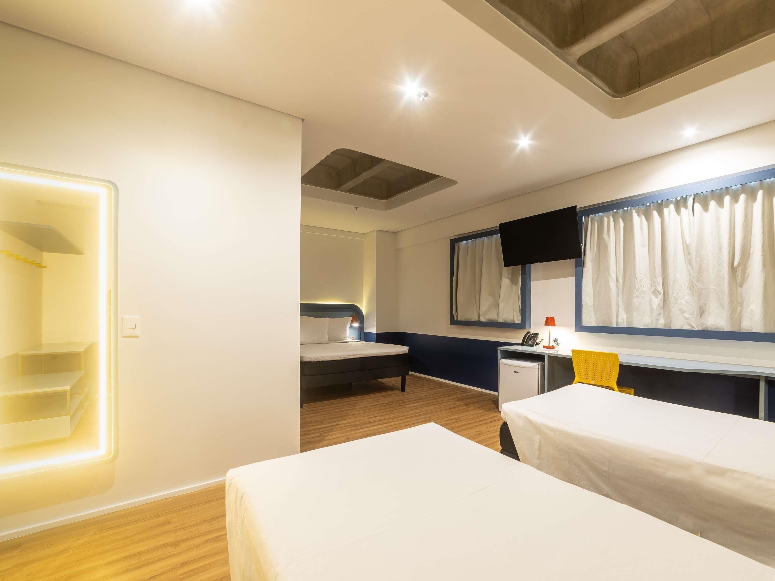 標準客房, 多張床 | 低過敏寢具、客房內保險箱、遮光布/窗簾、免費搖籃/嬰兒床