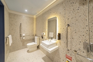 Standard Room, 1 Double Bed, Accessible | Bathroom