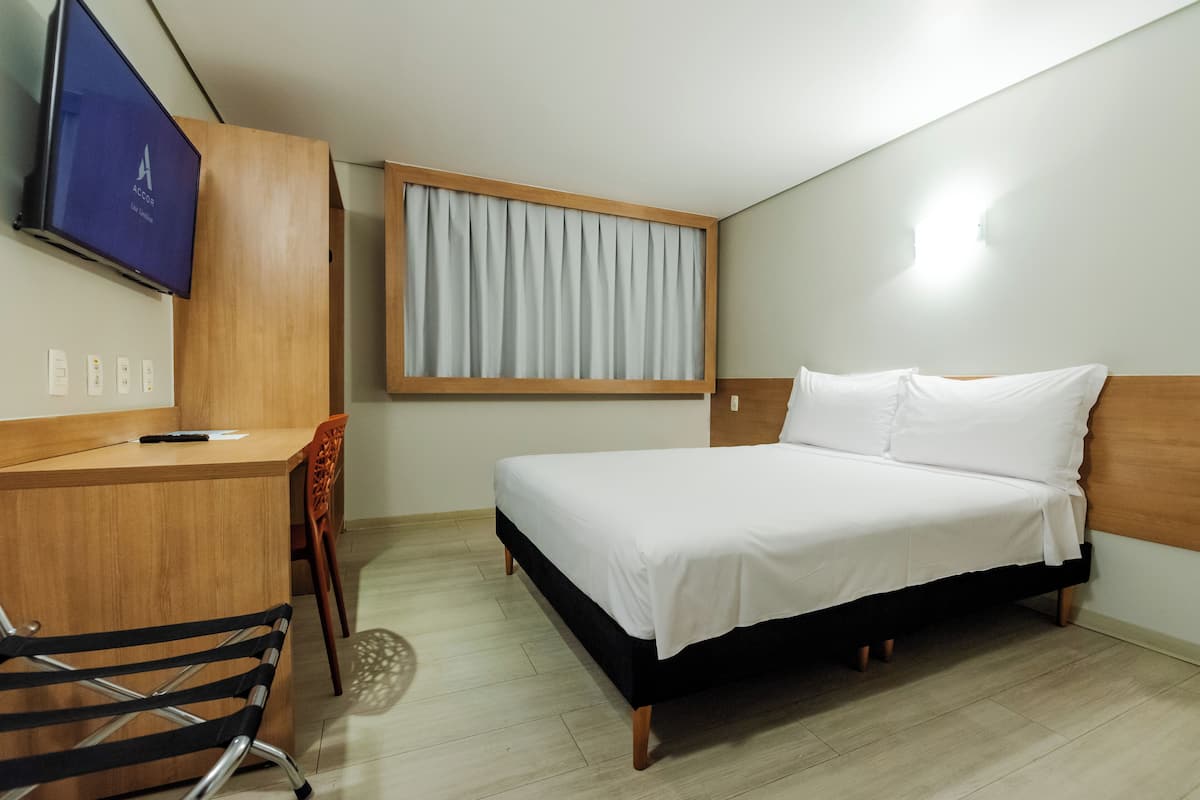 Standard Room, 1 Double Bed, Accessible | Free WiFi