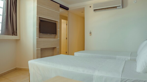 Standard Room, 2 Single Beds - Ibis Styles Macaé (Macae)