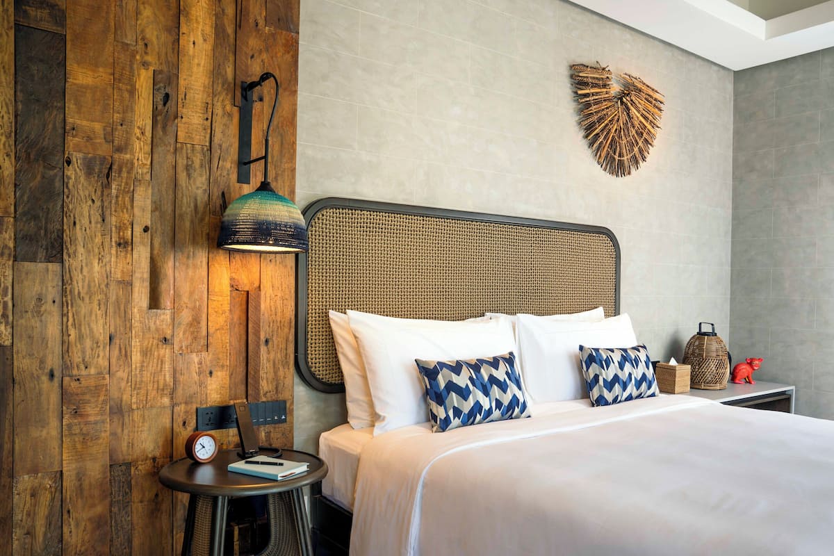 Minibar, in-room safe, blackout drapes, soundproofing