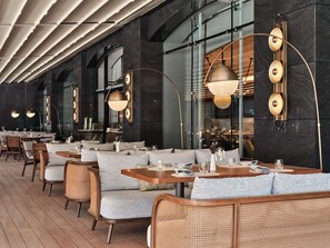 Breakfast, lunch, dinner served; Modern European cuisine